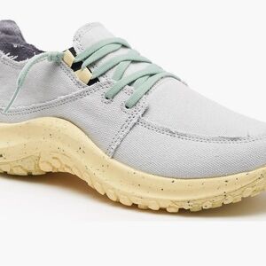 Stylish Gray Sneakers with Mint Laces